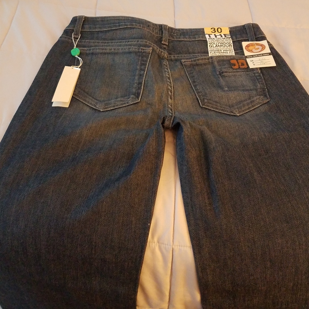 Jeans - Picture 2 of 2